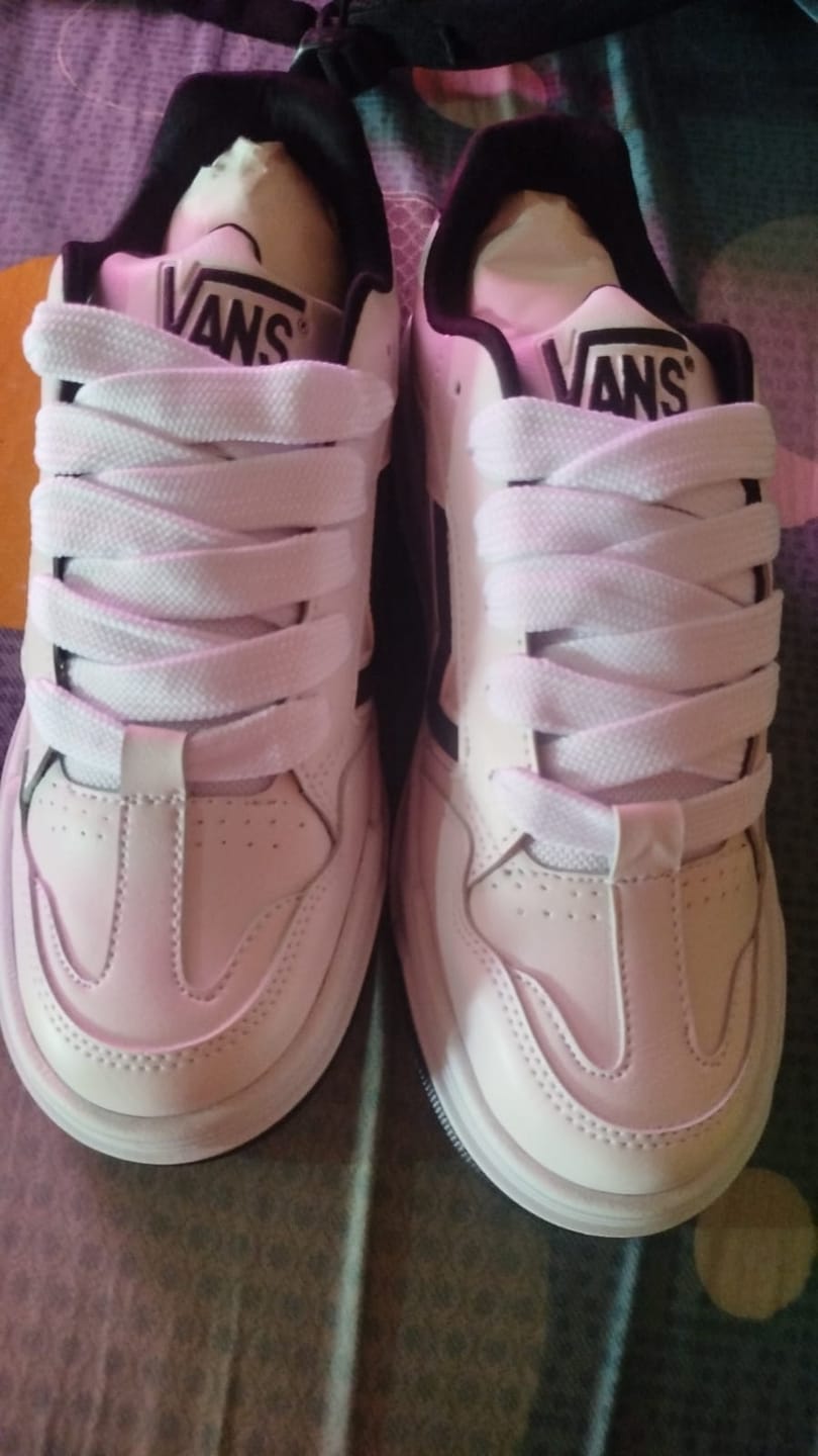 Customer photo review of VANS HYLANE