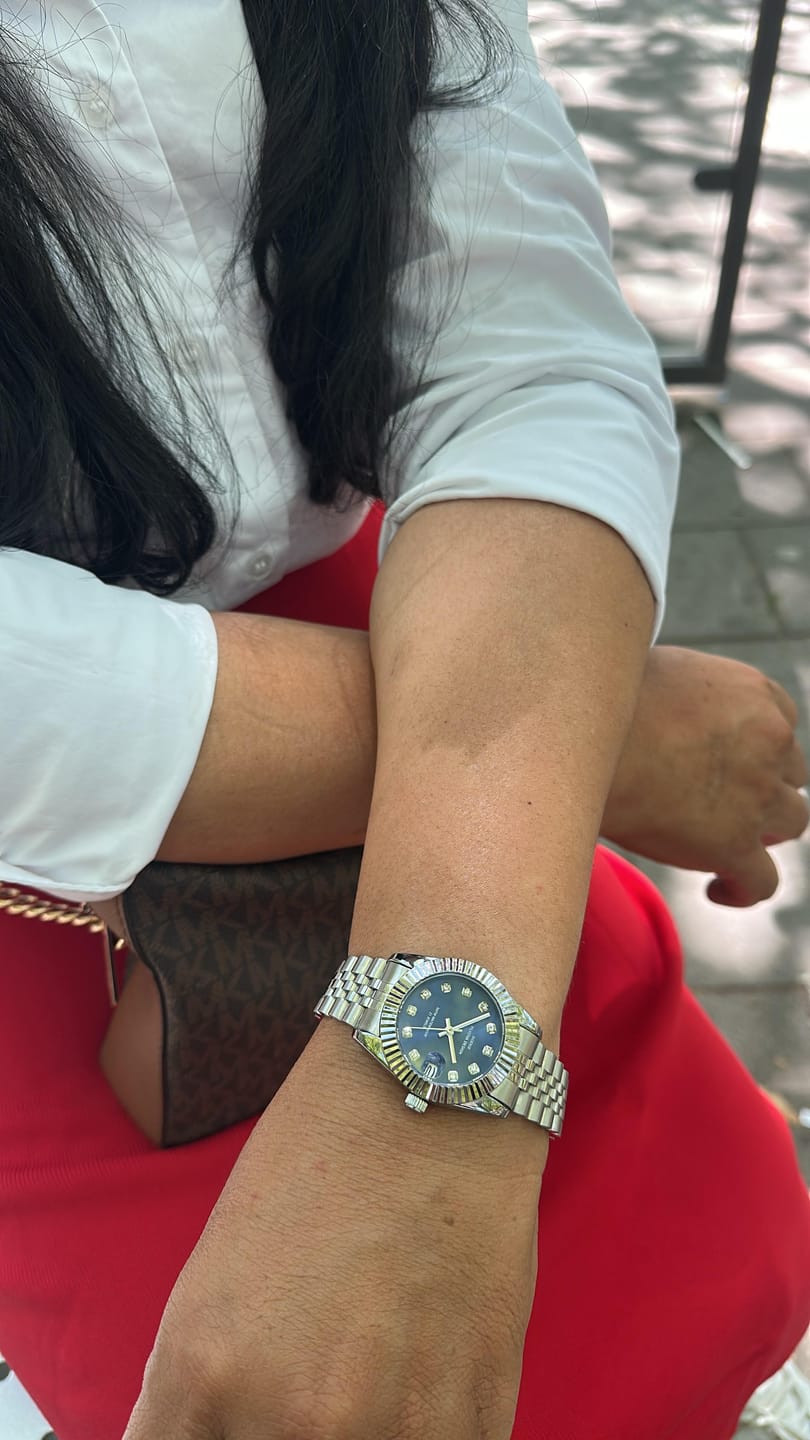 Customer photo review of THE LADY DATE - Auralis