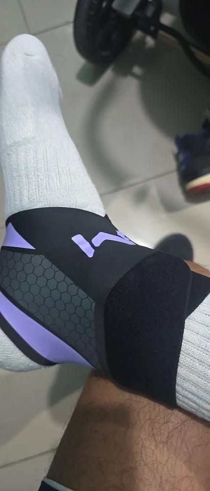 Customer photo review of Restora Plantar Fasciitis Relief Wrap