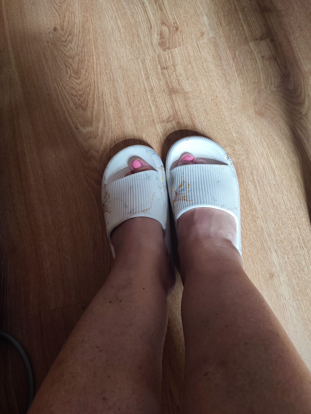 Customer photo review of HappyFlops Limited Editions
