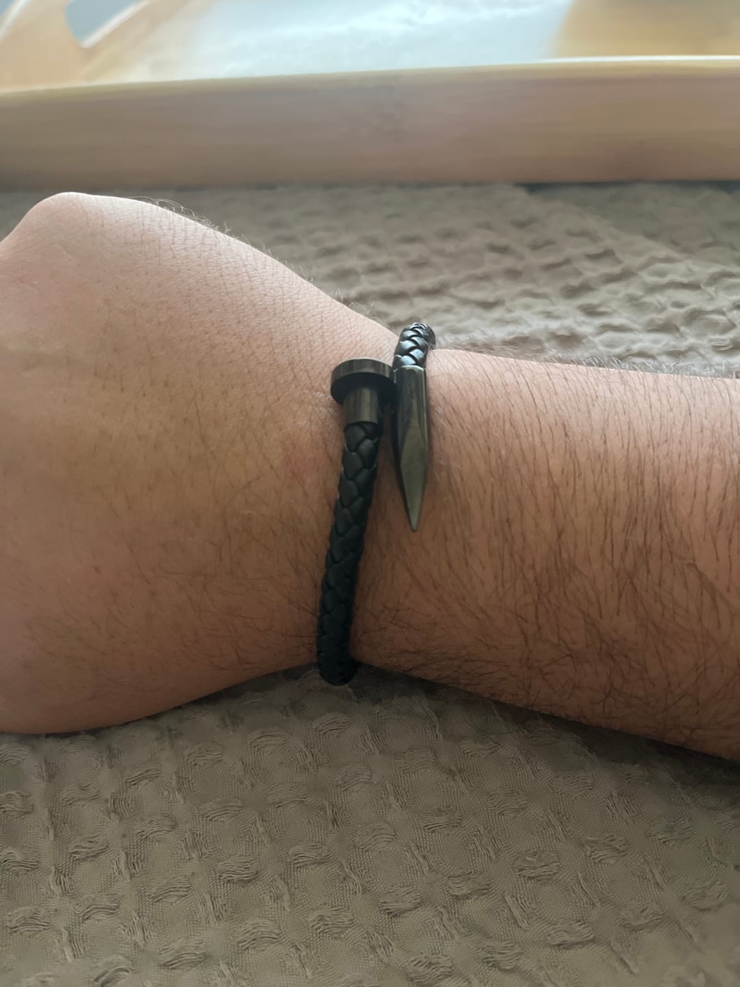 Customer photo review of Pulsera Spike Black Genuine Leather Private Collection