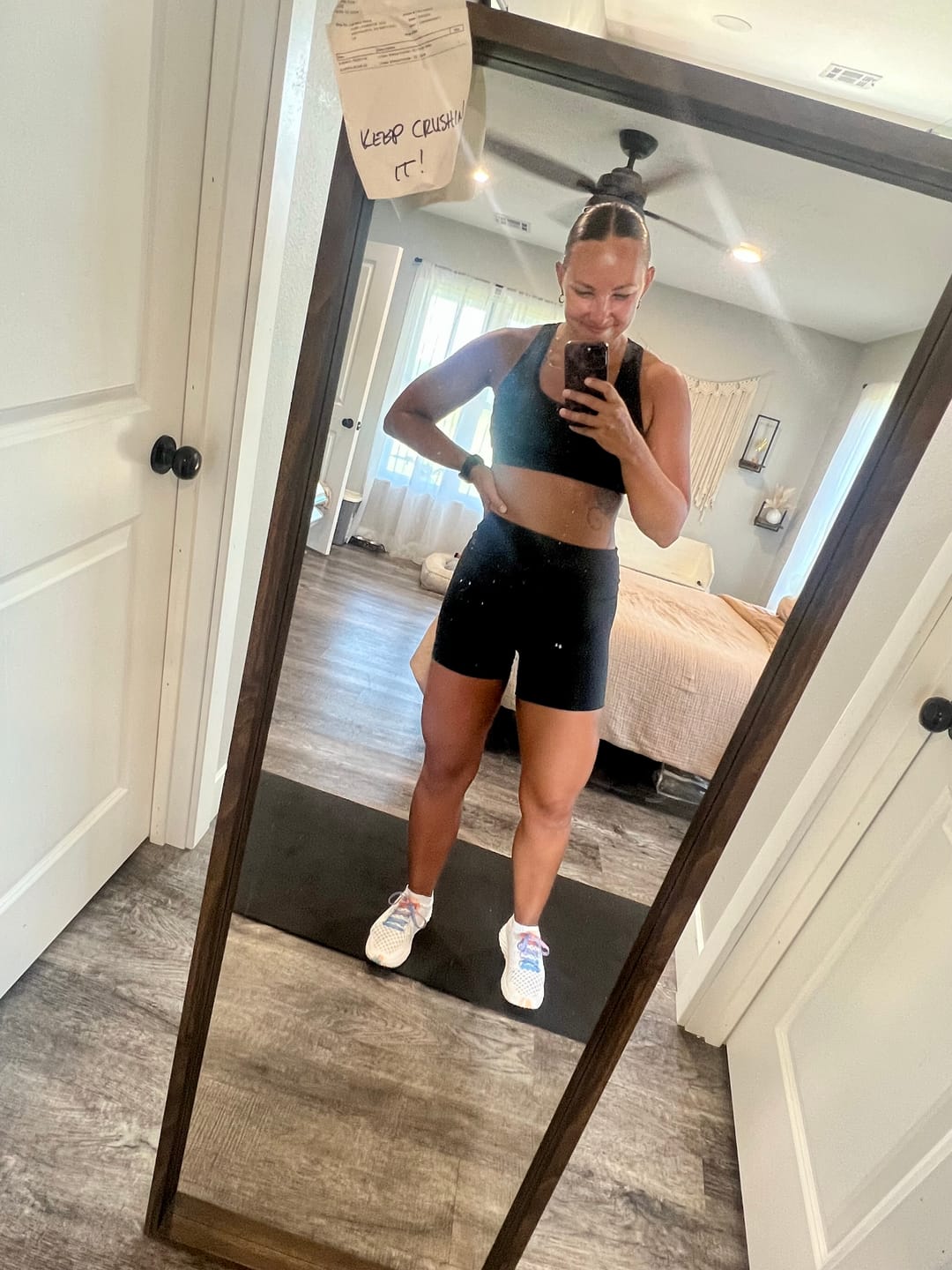 Customer photo review of BOLD 4.5" Performance Short