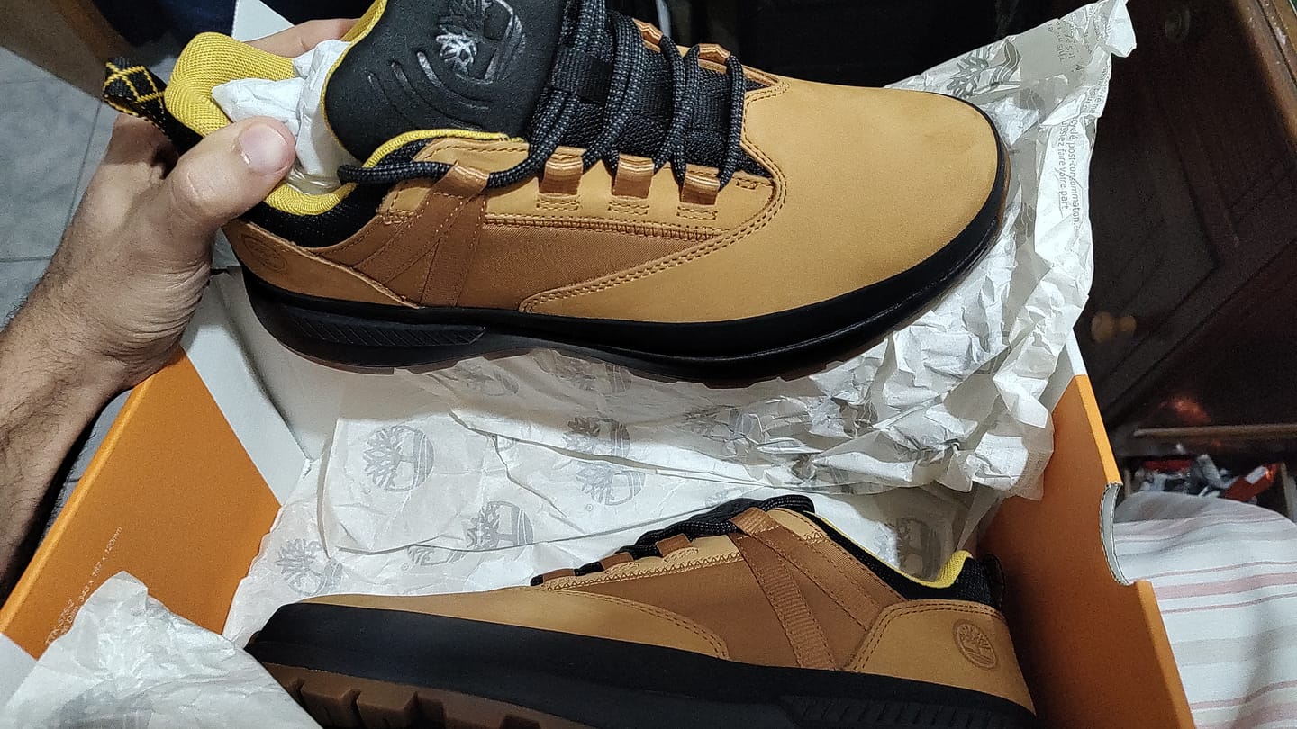 Customer photo review of Zapatillas Timberland Euro Trekker Low Lace Beige Negro