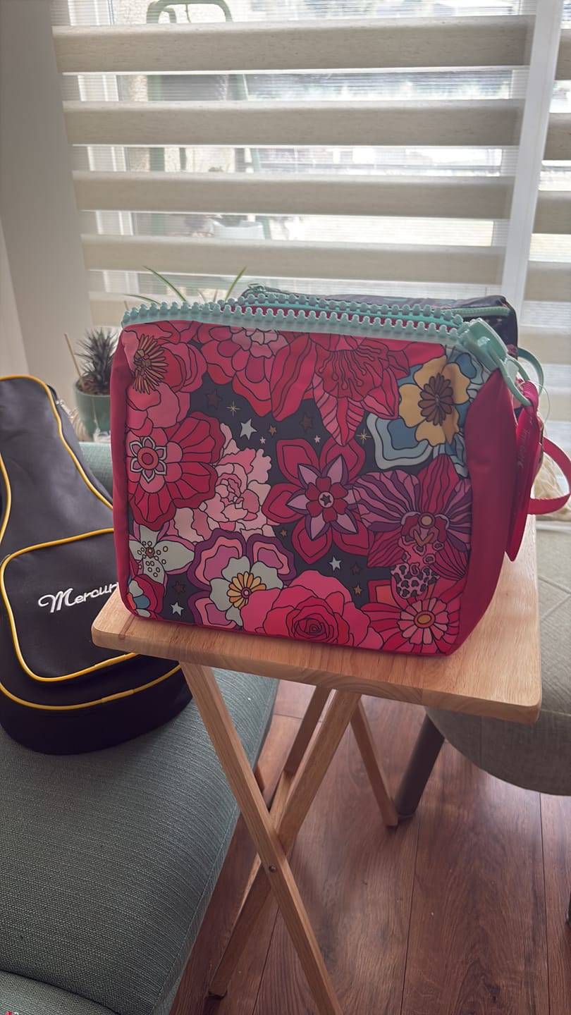 Customer photo review of ESTUCHE ALOHA
