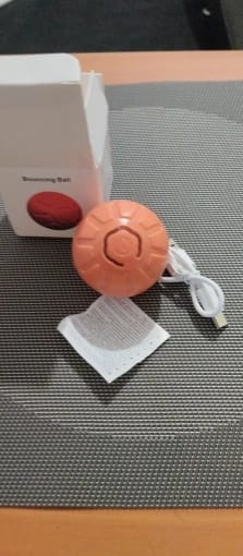 Customer photo review of Pelota Interactiva para Perros y Gatos – Movimiento Automático + Carga USB-C