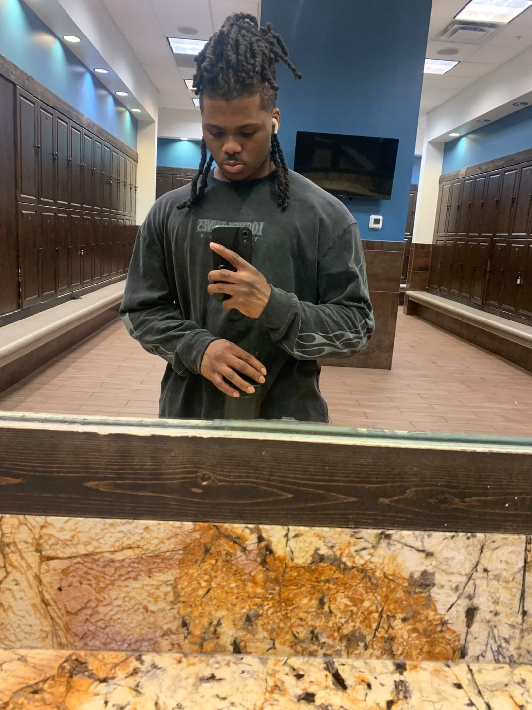 Customer photo review of 8114 - Looney Tunes Longsleeves