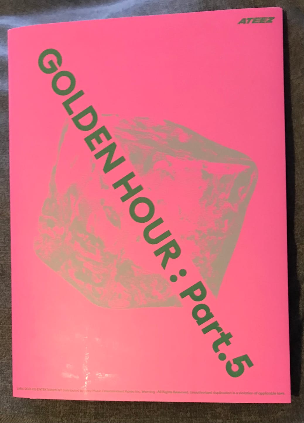 Customer photo review of [Fansign session.1] ATEEZ - 14TH MINI ALBUM - [GOLDEN HOUR : Part.5] (A/ DIARY/ Z Ver.)