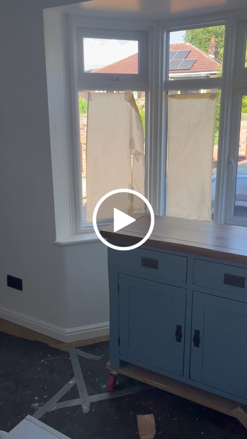 Customer video review of Blue Wild Meadow - Blue, Green and White Watercolour Floral Wallpaper Mural