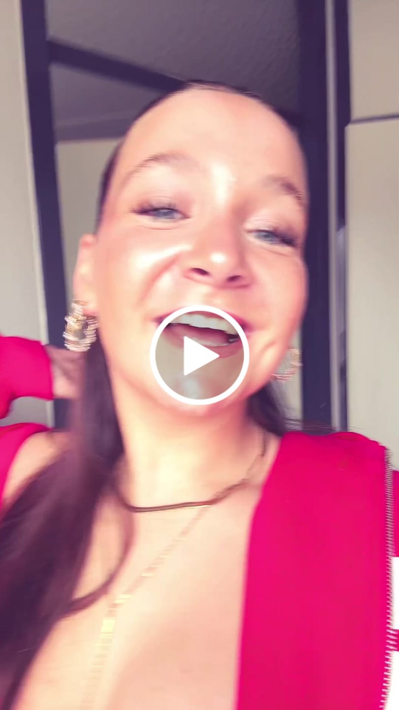 Customer video review of LABEL TANK TOP RASPBERRY RED
