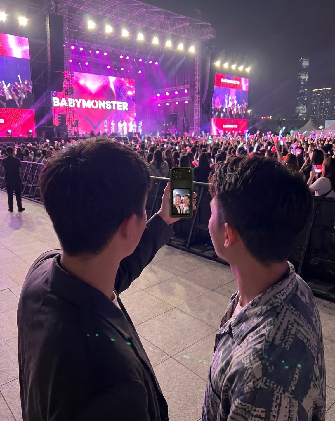 Customer photo review of Casemood AnyScreen | Revolutionary Dual Touchable Screen Smart Phone Case