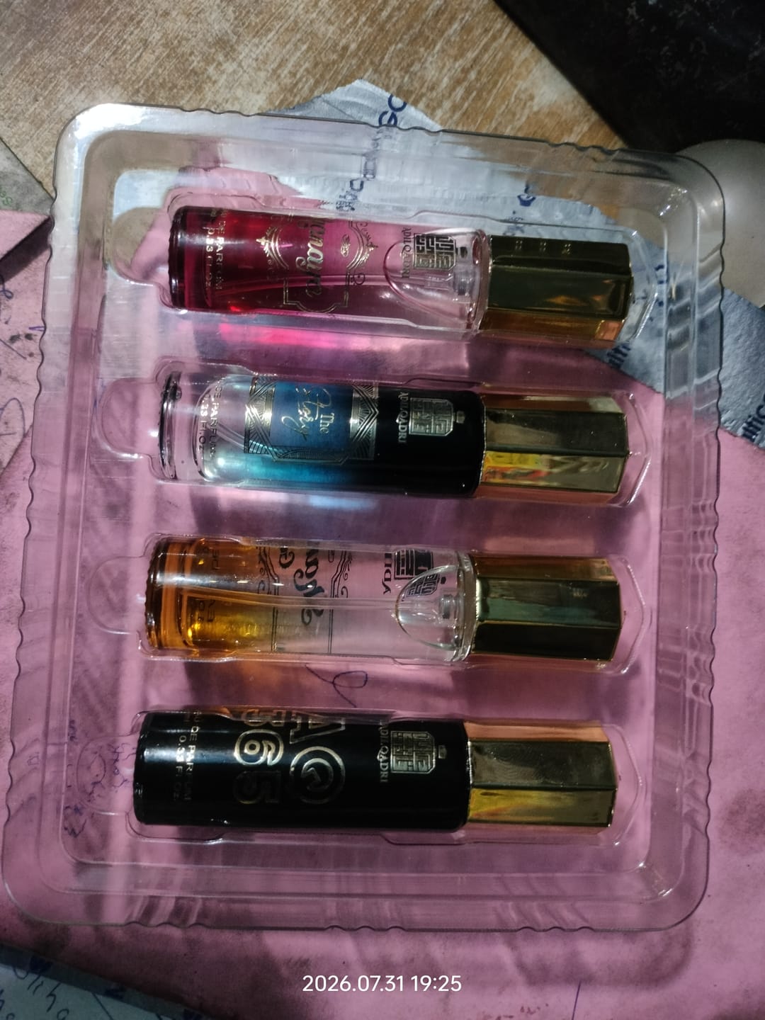 Customer photo review of Perfume Gift Set 4 Pcs Premium Perfume Spray