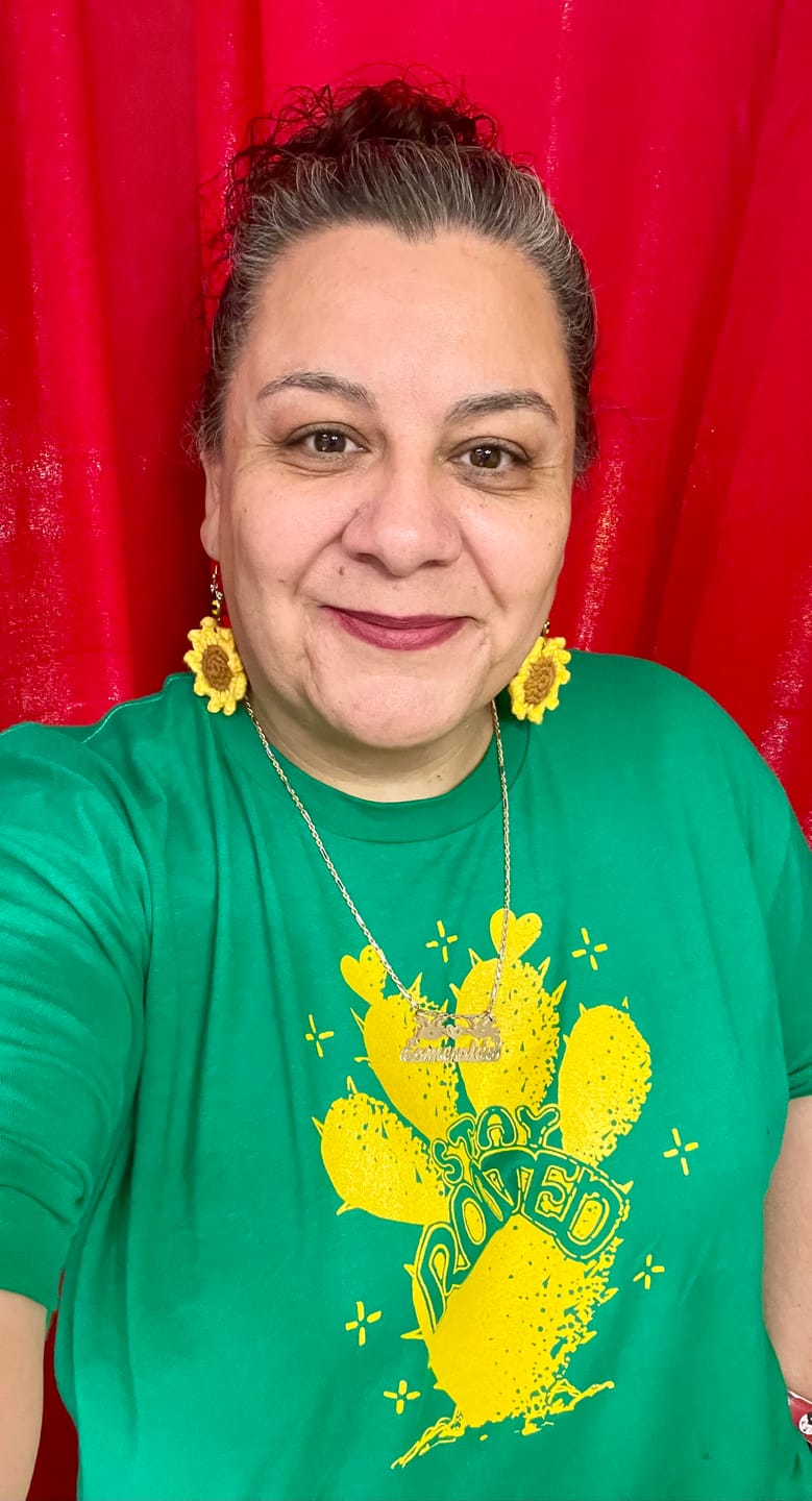 Customer photo review of Unisex Stay Rooted Tee
