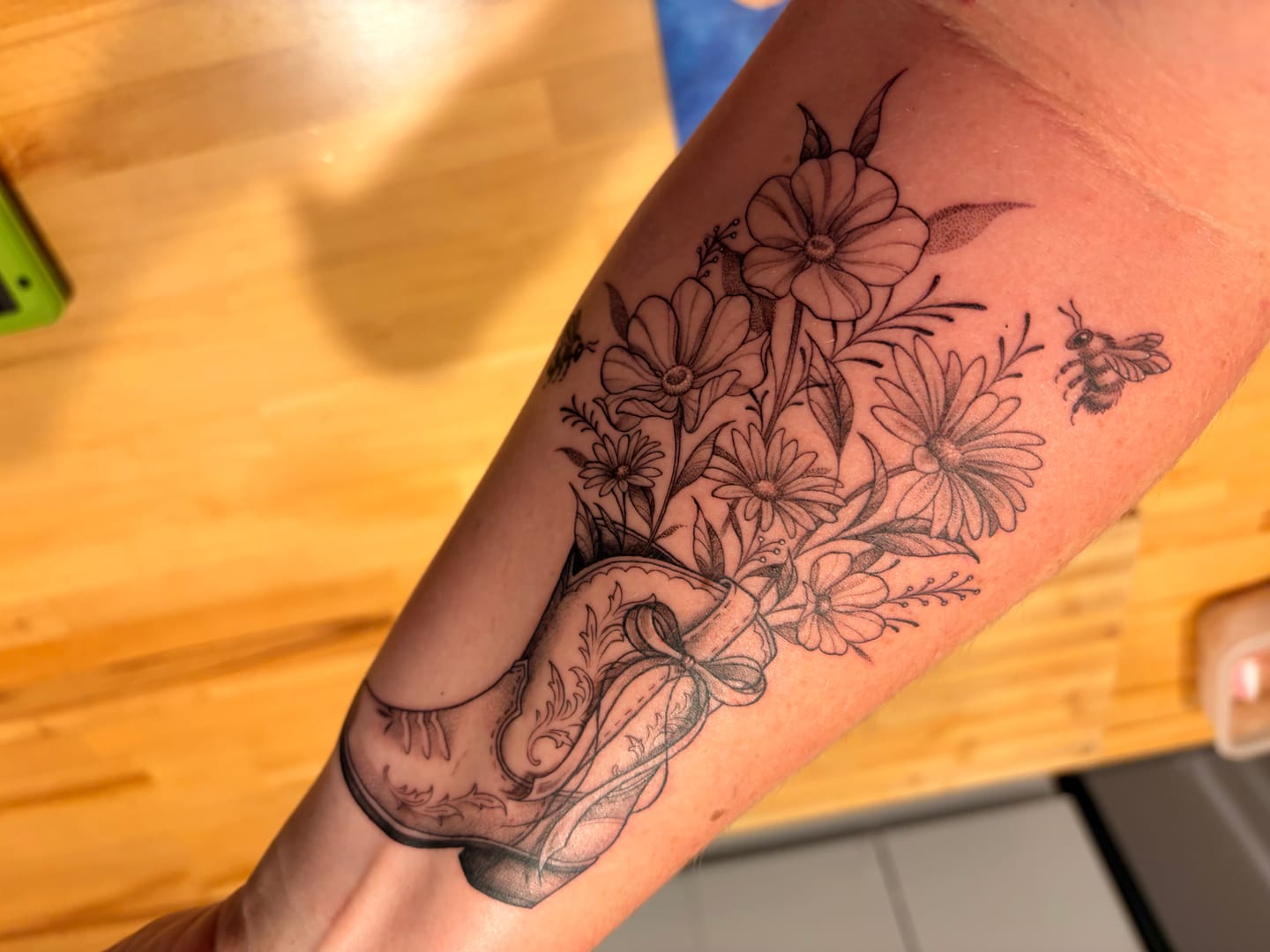 Customer photo review of Women's Arm Sleeve