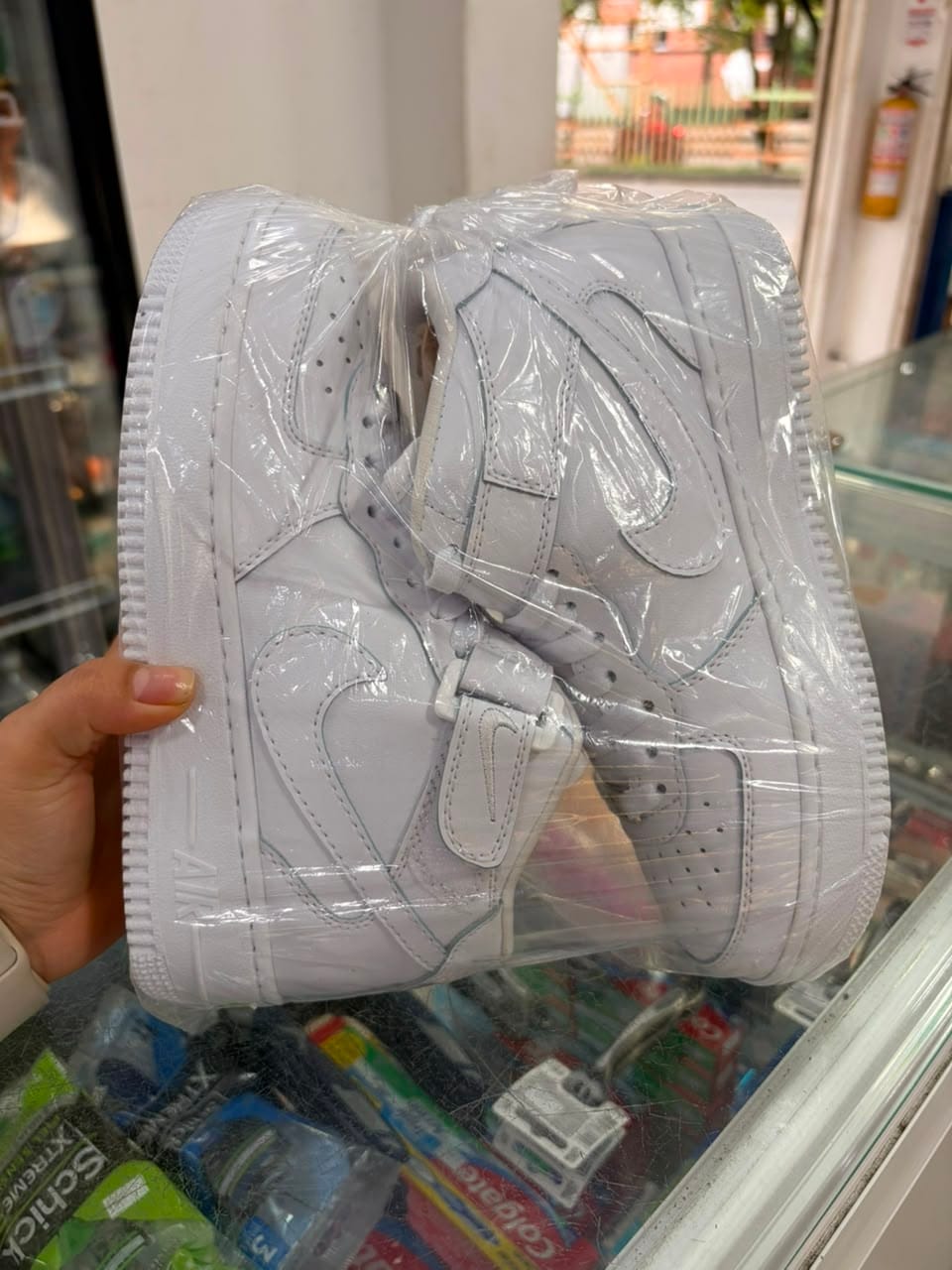 Customer photo review of BOTA AIR FORCE 1