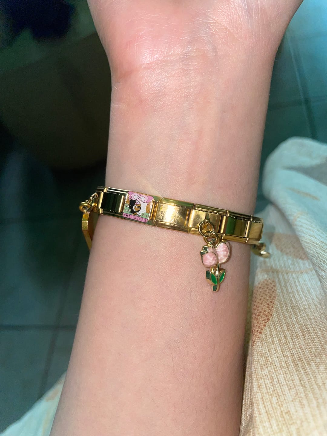 Customer photo review of Charm Tulipanes rosas