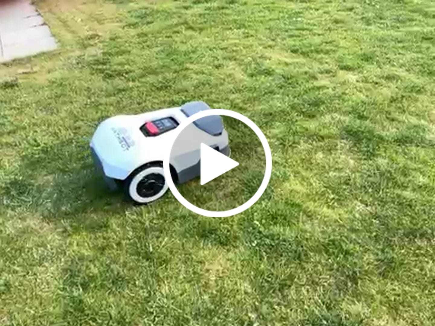 Customer video review of Anthbot Genie 600e