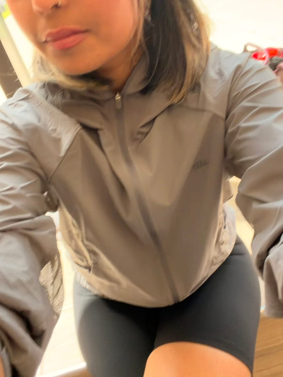 Customer photo review of Women's Cropped Lightweight Sun Protection Jacket UPF 50+ TS004