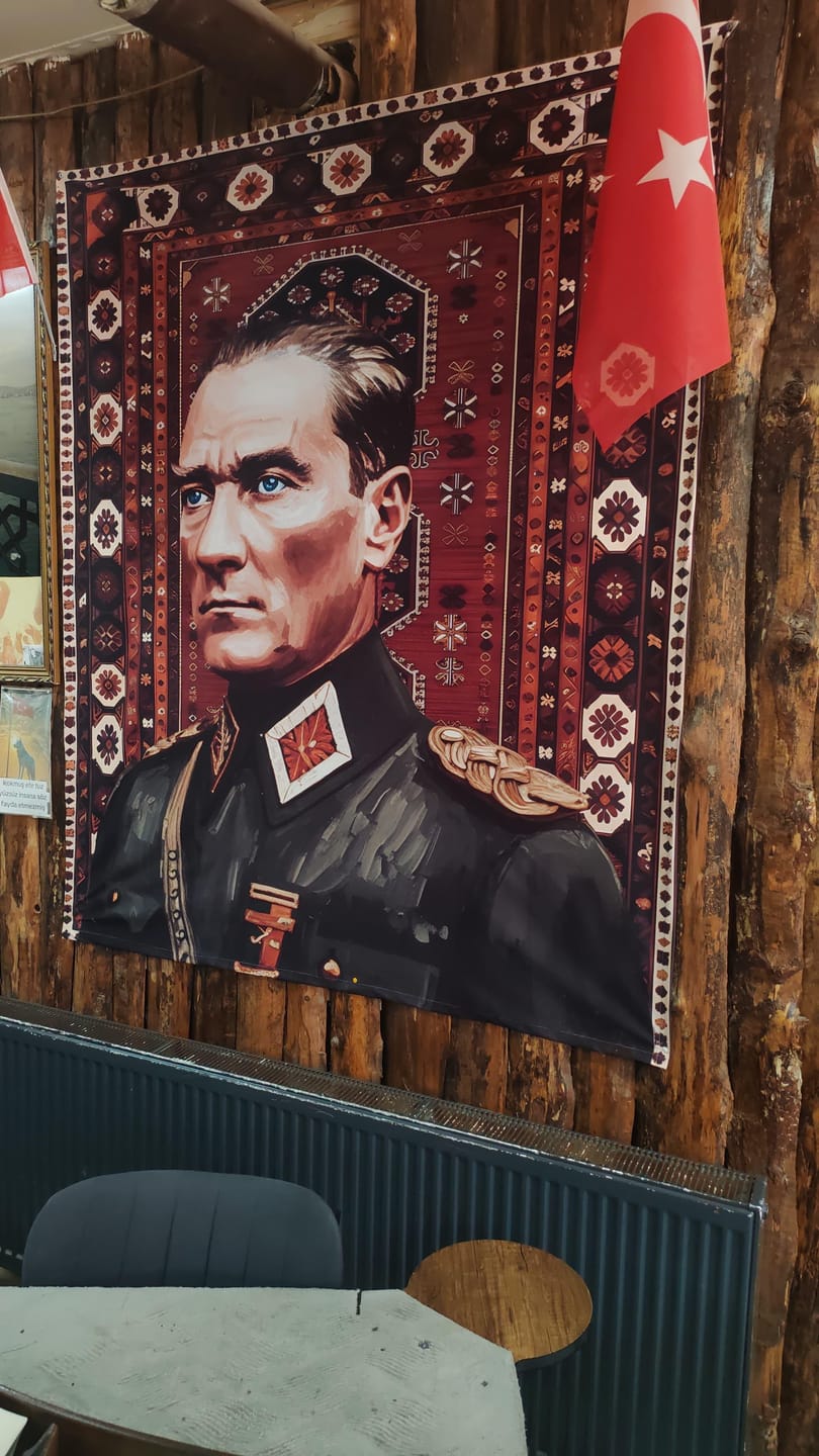 Customer photo review of Özel Tasarım Atatürk Duvar Örtüsü
