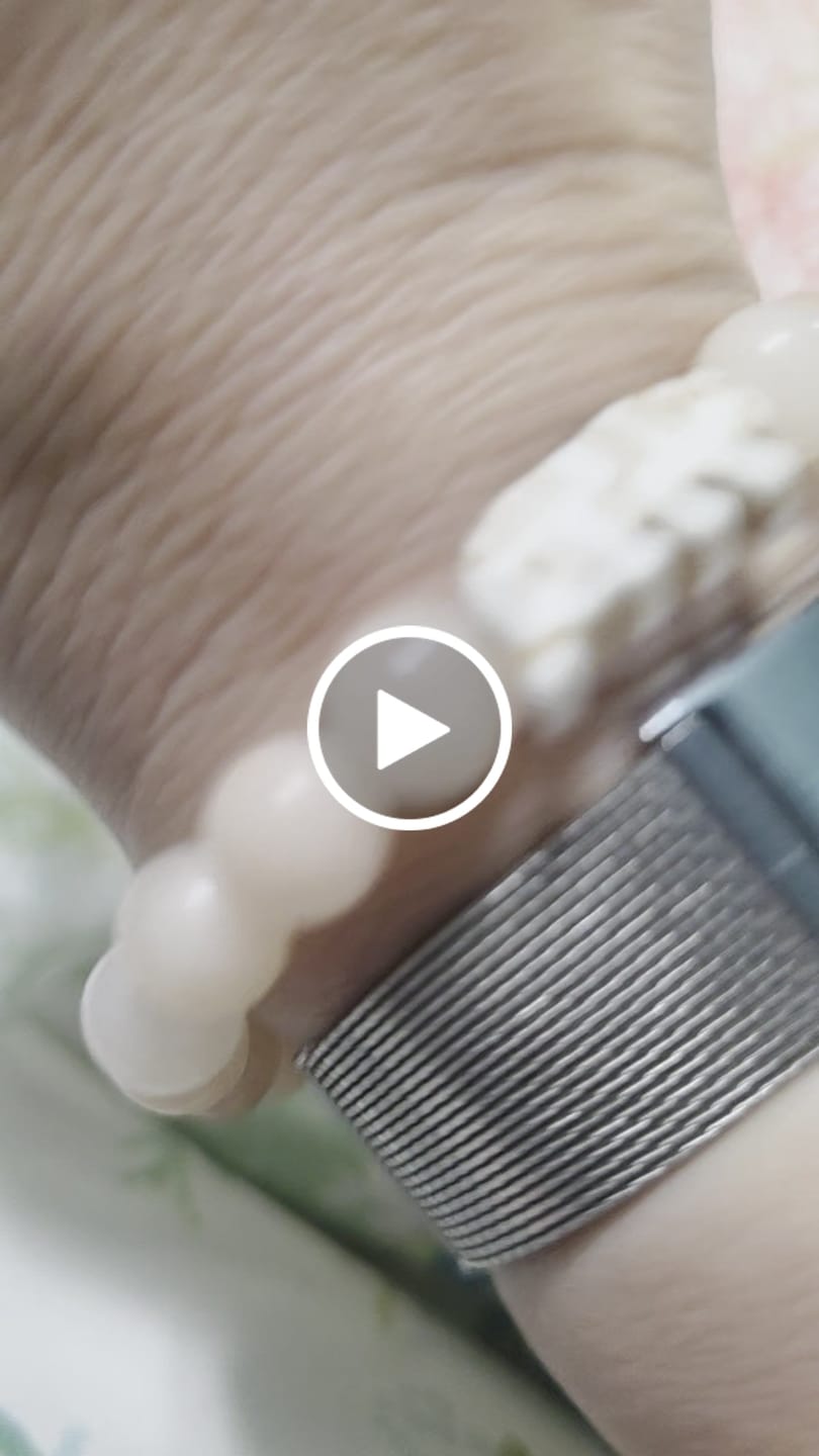 Customer video review of The Mystery Bracelet