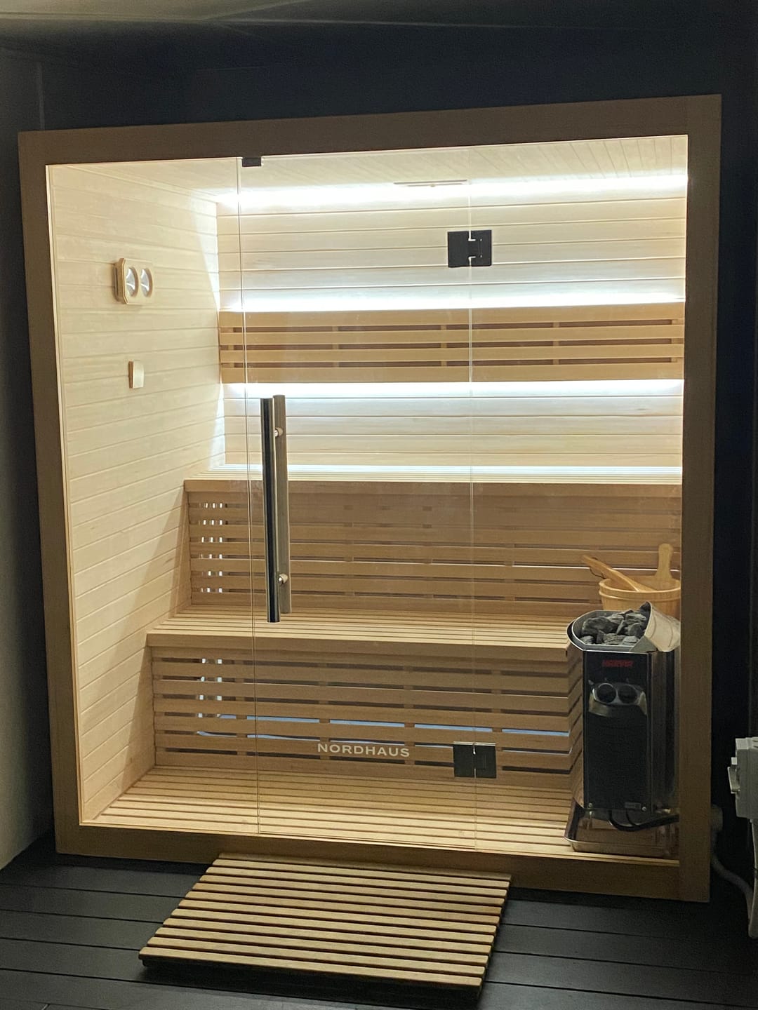 Customer photo review of 4-6 Person Traditional Sauna - 6kw Harvia Heater