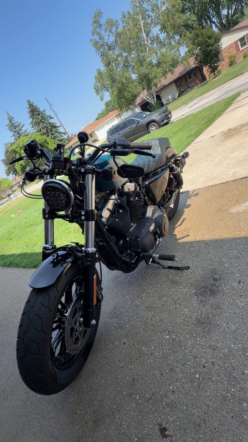 Customer photo review of BORN SCUM X SADDLEMEN STEP UP SEAT LIVE BUILDER *DEPOSIT*