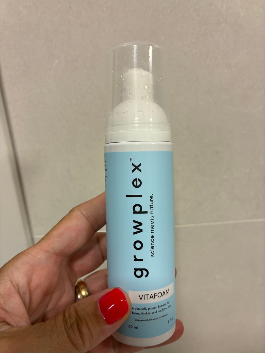 Customer photo review of VITAFOAM ™ Hair Growth Formula