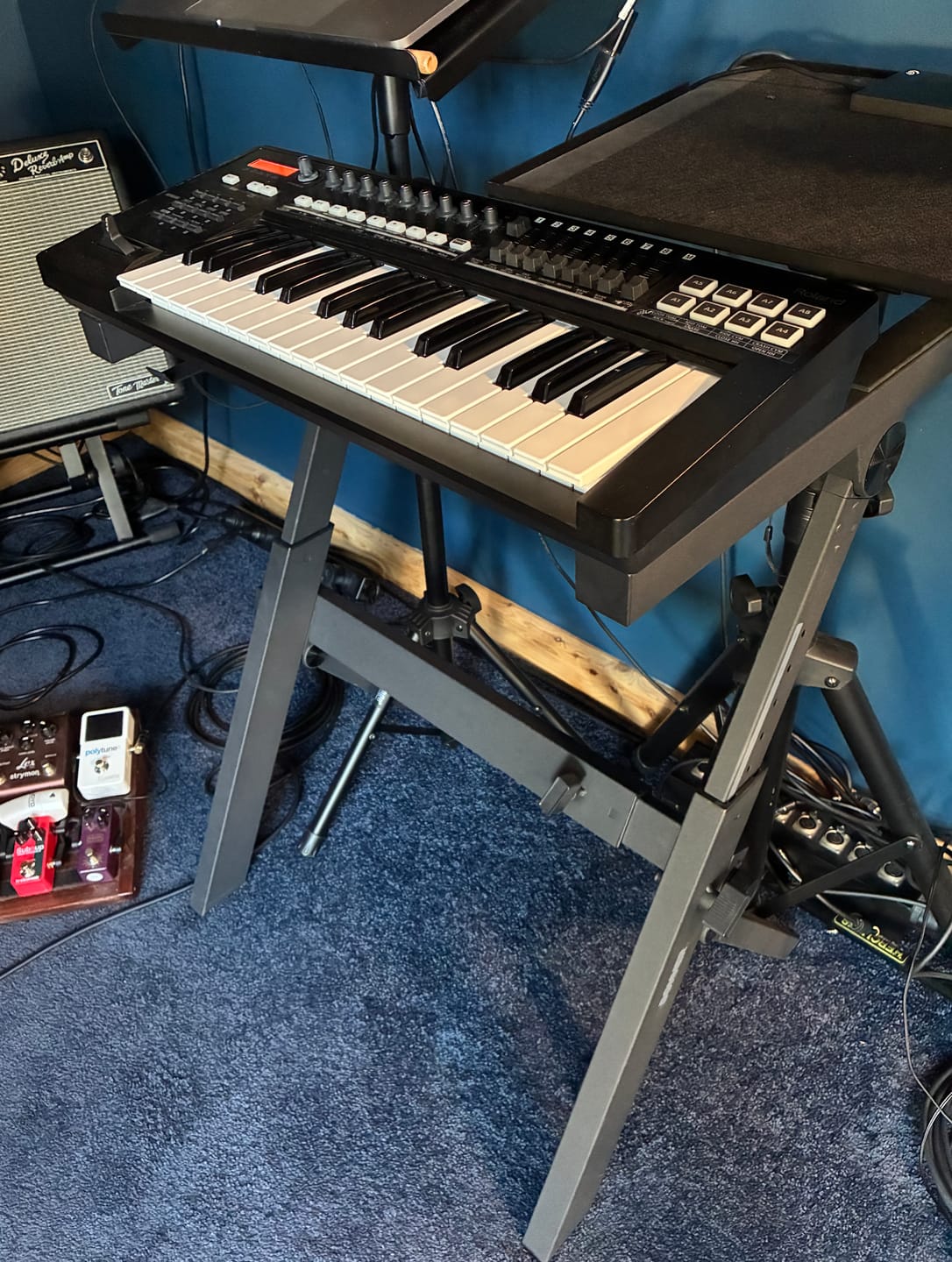 Customer photo review of Donner DKS-100 Z-style Folding Keyboard Stand
