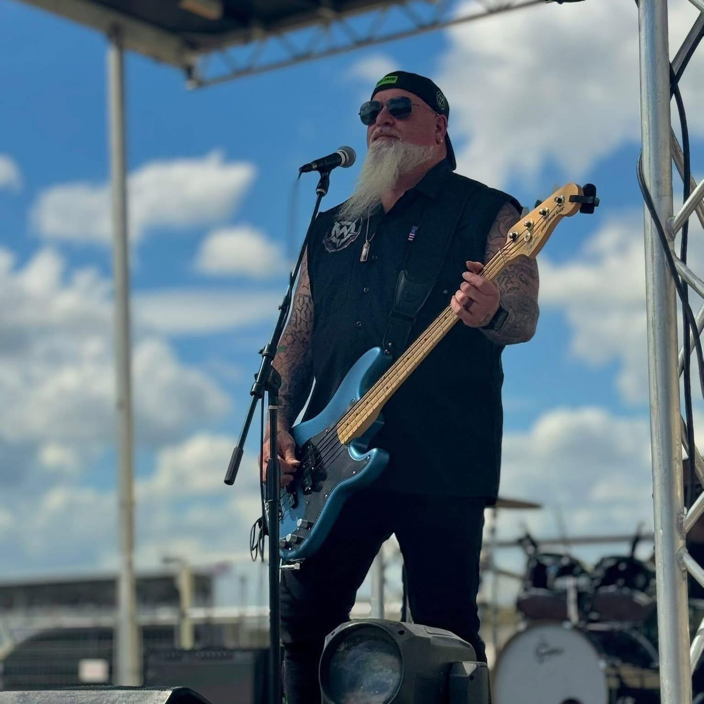 Customer photo review of Zero-Gravity Guitar Strap | Weightless Comfort for Bass & Guitar