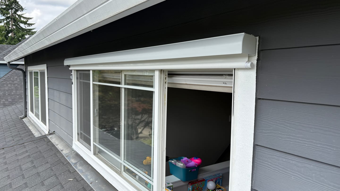 Customer photo review of SmartWings Motorized Outdoor Shades 1%/3%/5% Openness