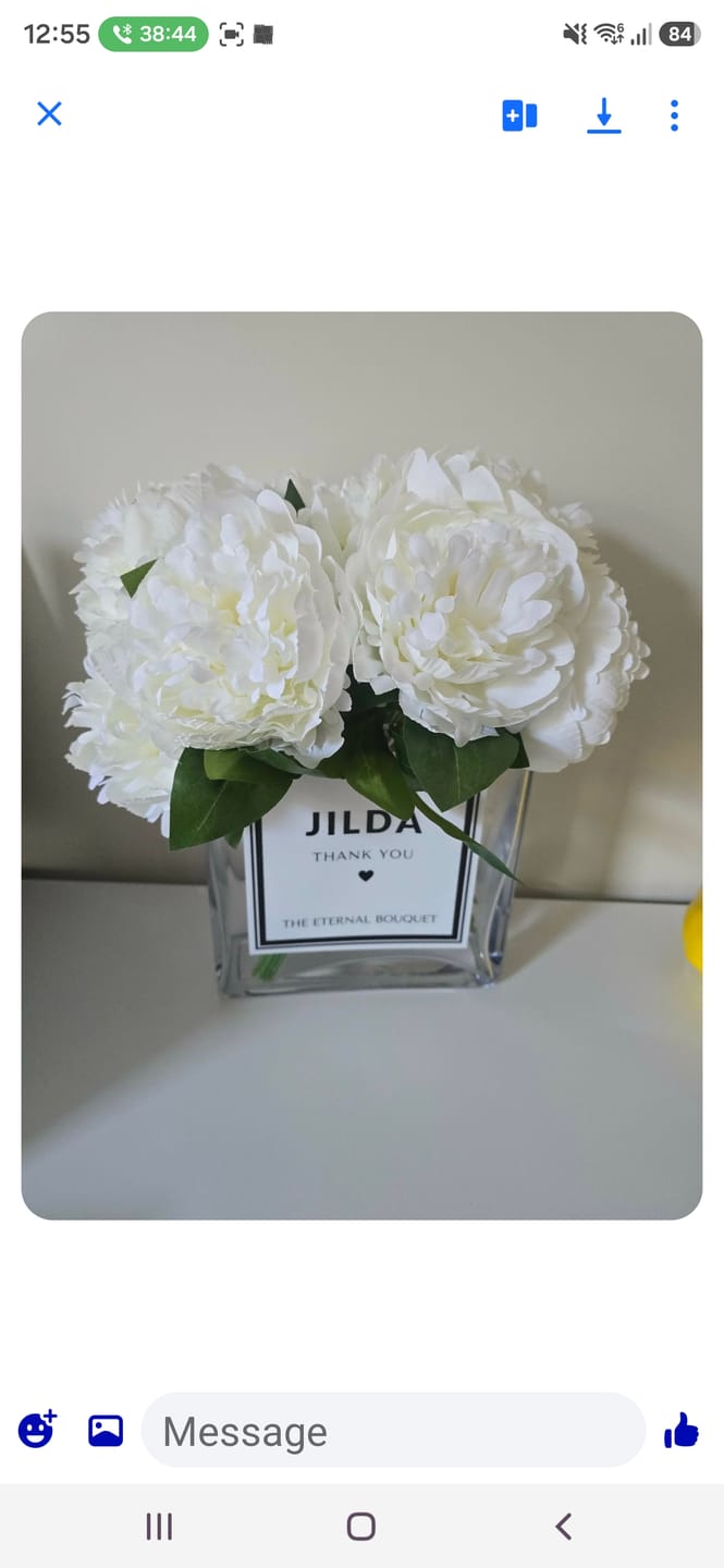 Customer photo review of Add a Full-Sized 50ml Fragrance? (optional)