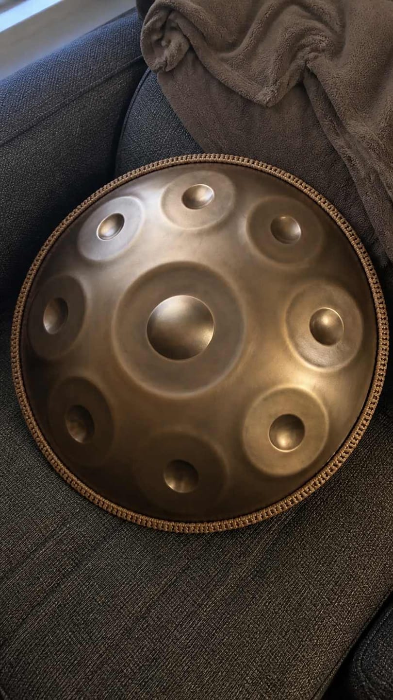 Customer photo review of Handpan D-Moll 9 Noten – Edelstahl, handgestimmt