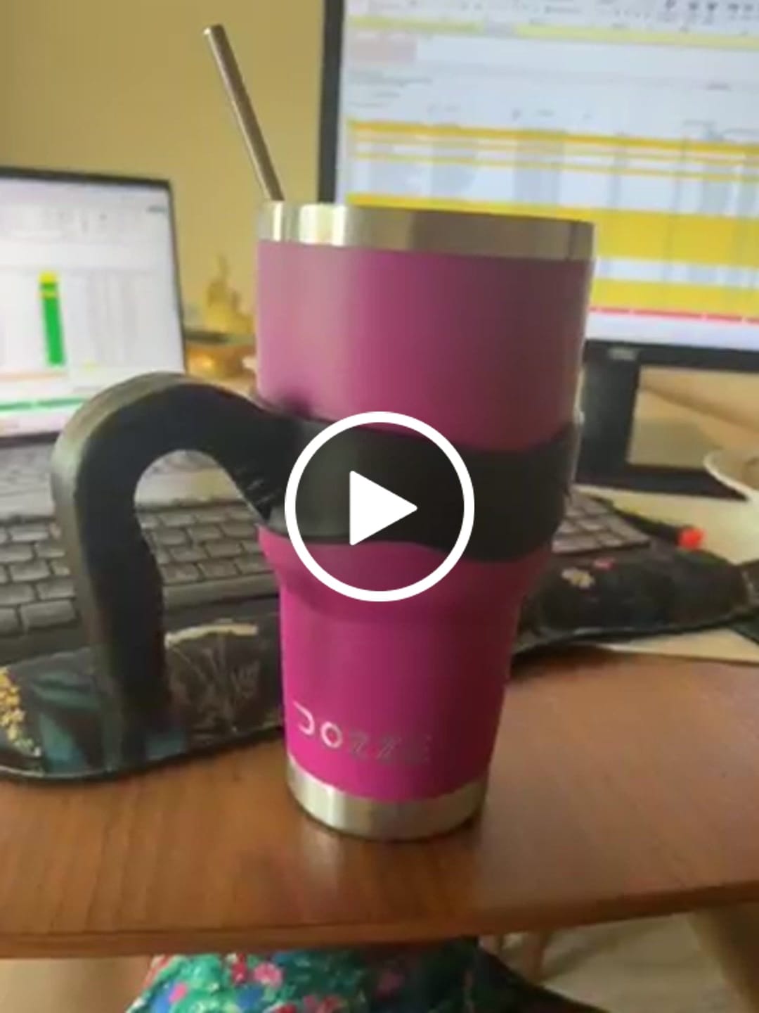 Customer video review of DOZZE Roamer Tumbler