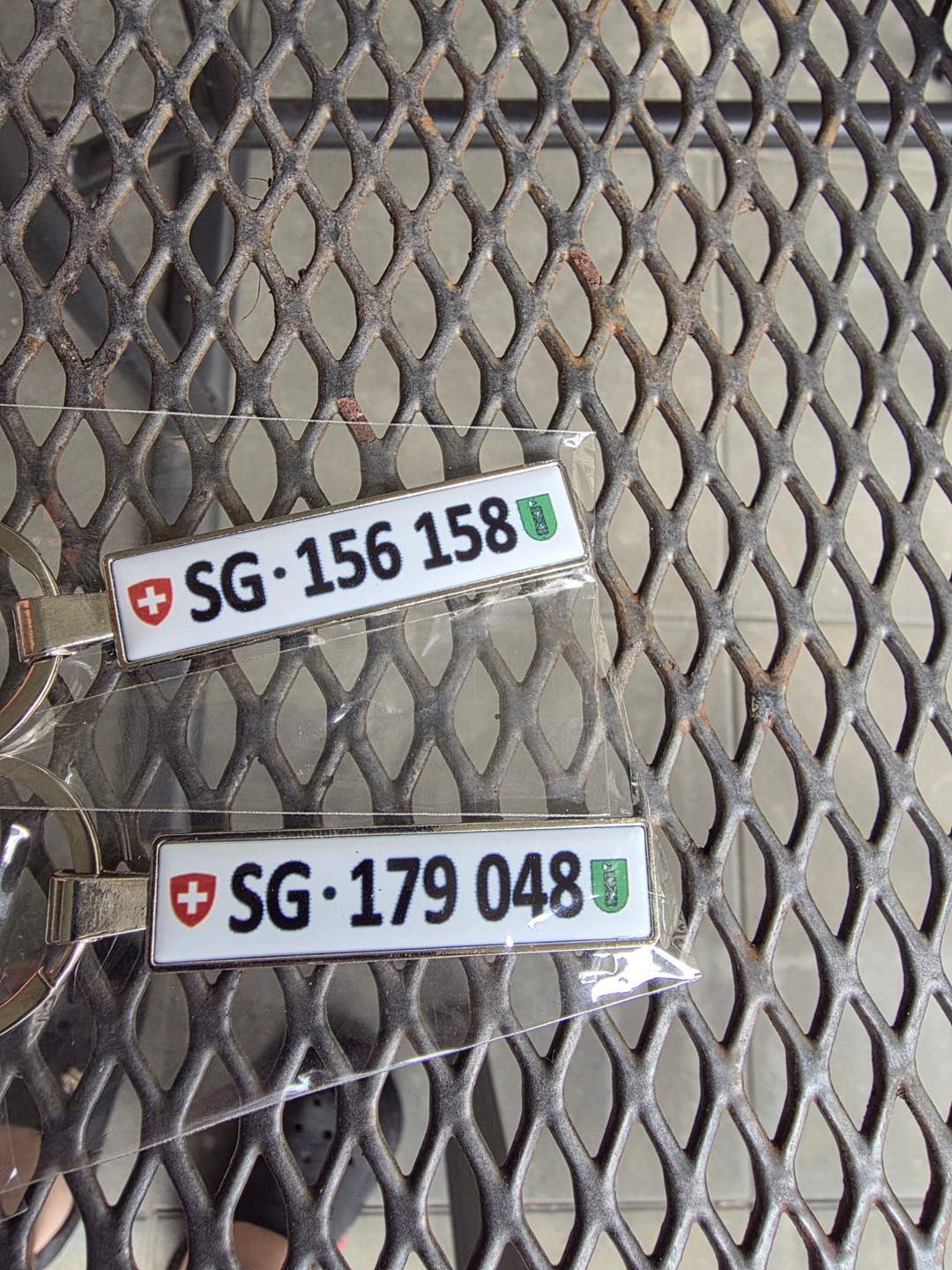 Customer photo review of Personalisierter Kennzeichen-Schlüsselanhänger – Dein Nummernschild als Anhänger