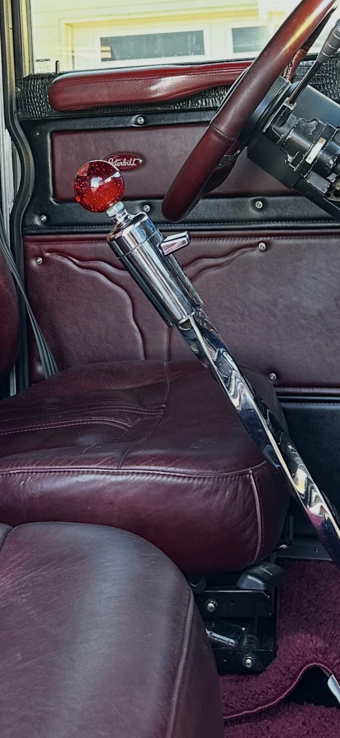 Customer photo review of Peterbilt Emblem Shift Knobs (1/2"-13 female threads) Twisted Shifterz (Choose Color)