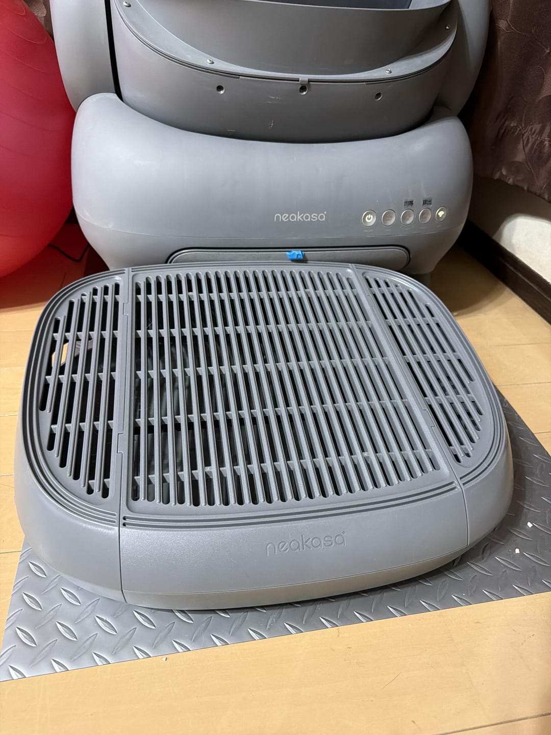 Customer photo review of Neakasa 猫トイレ専用の砂漏れ防止ステップ