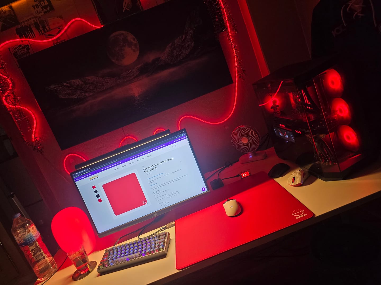 Customer photo review of Pulsar eS Saturn Pro Poron Mousepad