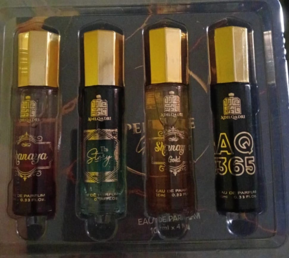 Customer photo review of Perfume Gift Set 4 Pcs Premium Perfume Spray