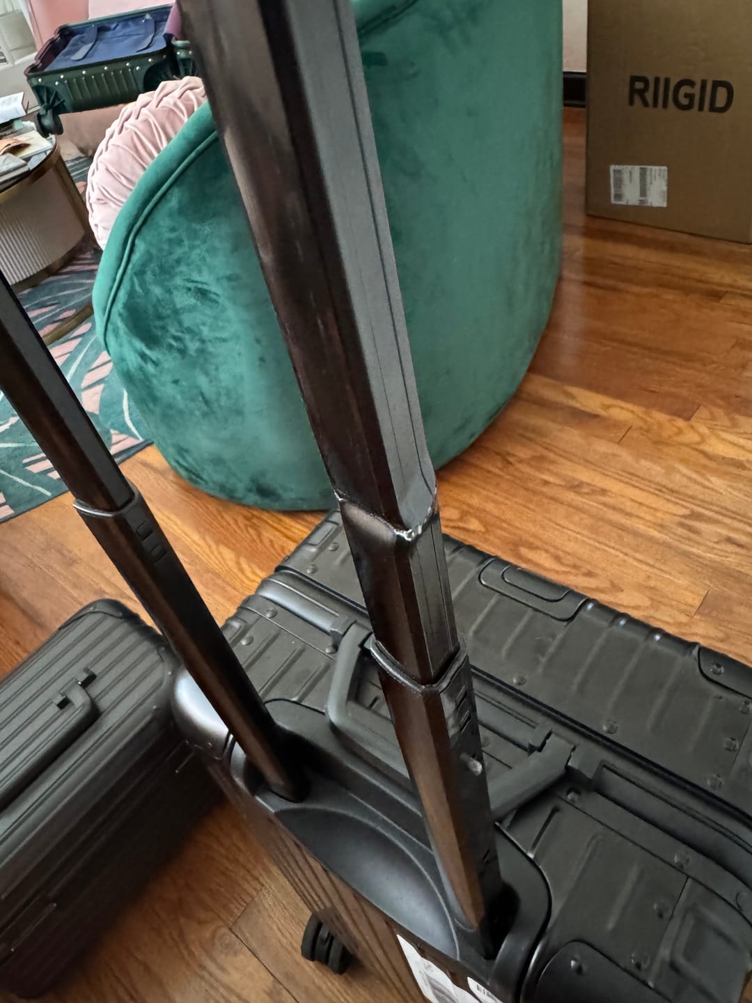 Customer photo review of 80% OFF ALUMINUM SUITCASE V1 VERSION & APPROVED RETURNS