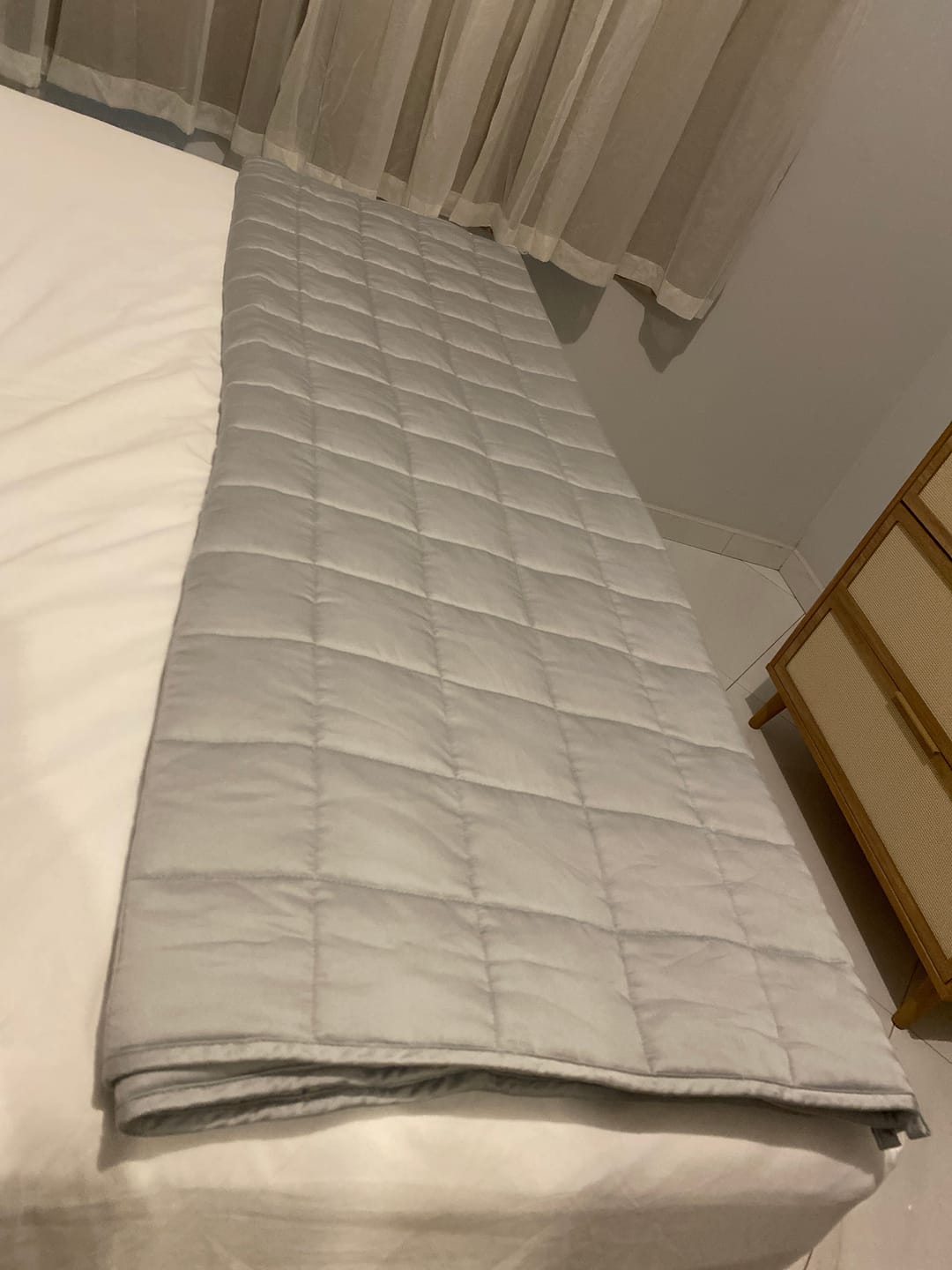 Customer photo review of Cobertor Pesado Cinza
