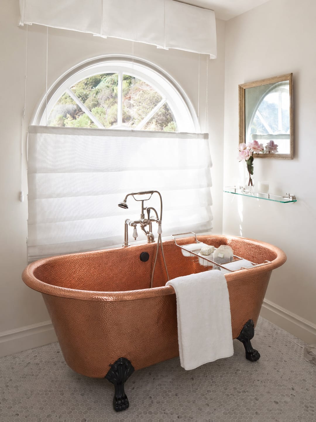 Customer photo review of Elite Hand Hammered Natural Copper Double-Slipper Freestanding Bathtub with Clawfoot ET-C-F09