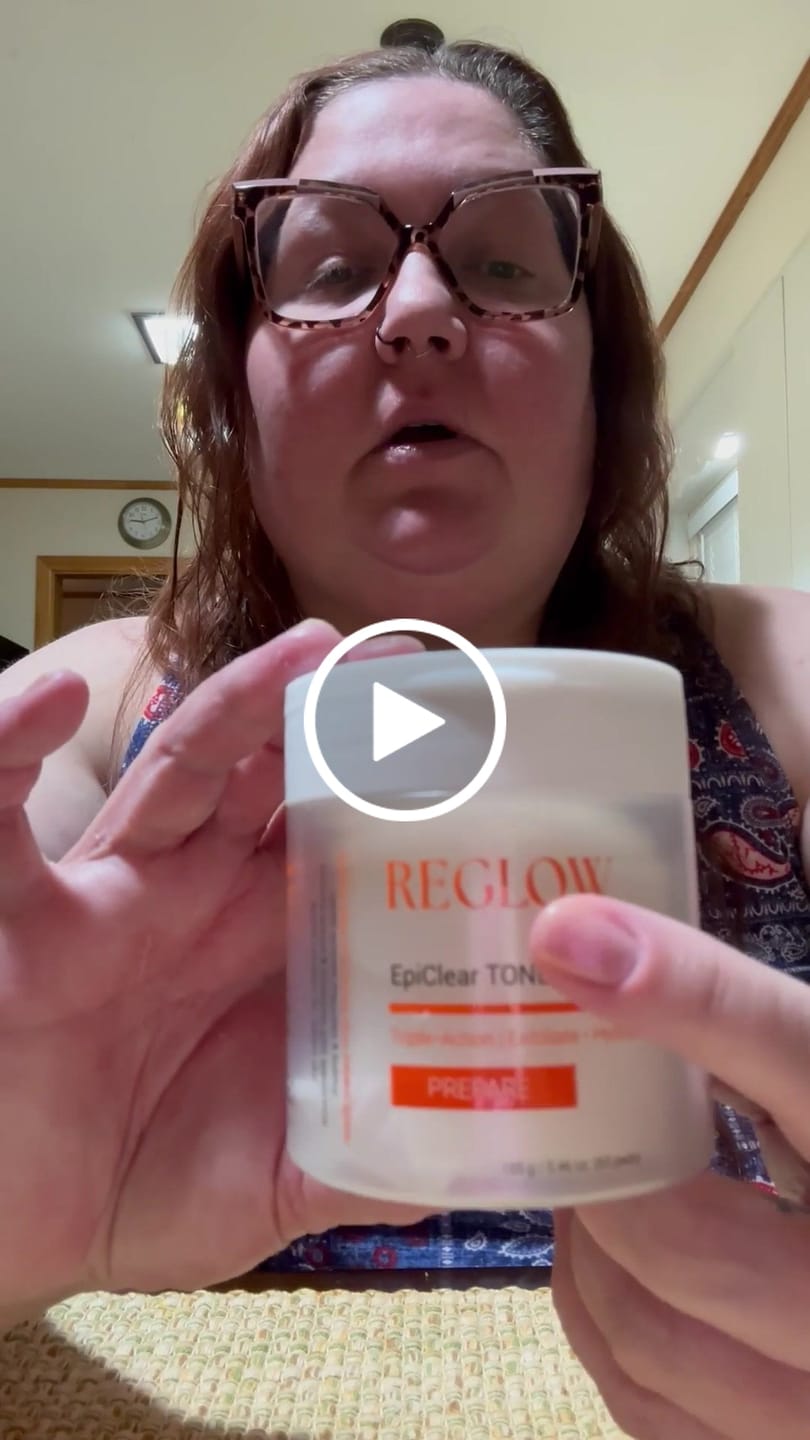 Customer video review of ReGlow EpiClear Toner Pads – Triple-Action Exfoliation (PHA + AHA + BHA) & Niacinamide