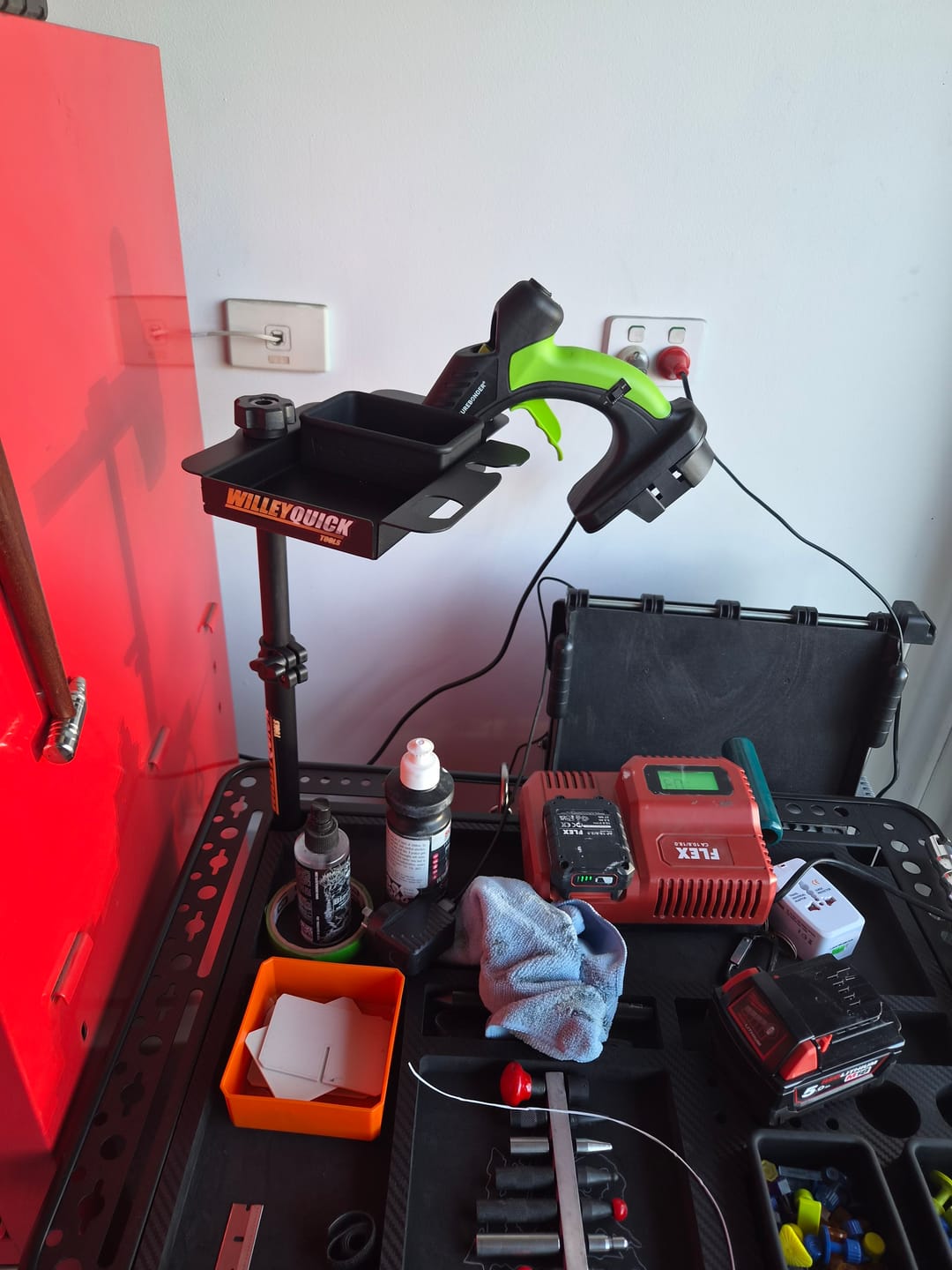 Customer photo review of Willey Quick Tool Cart Glue Tray - Black