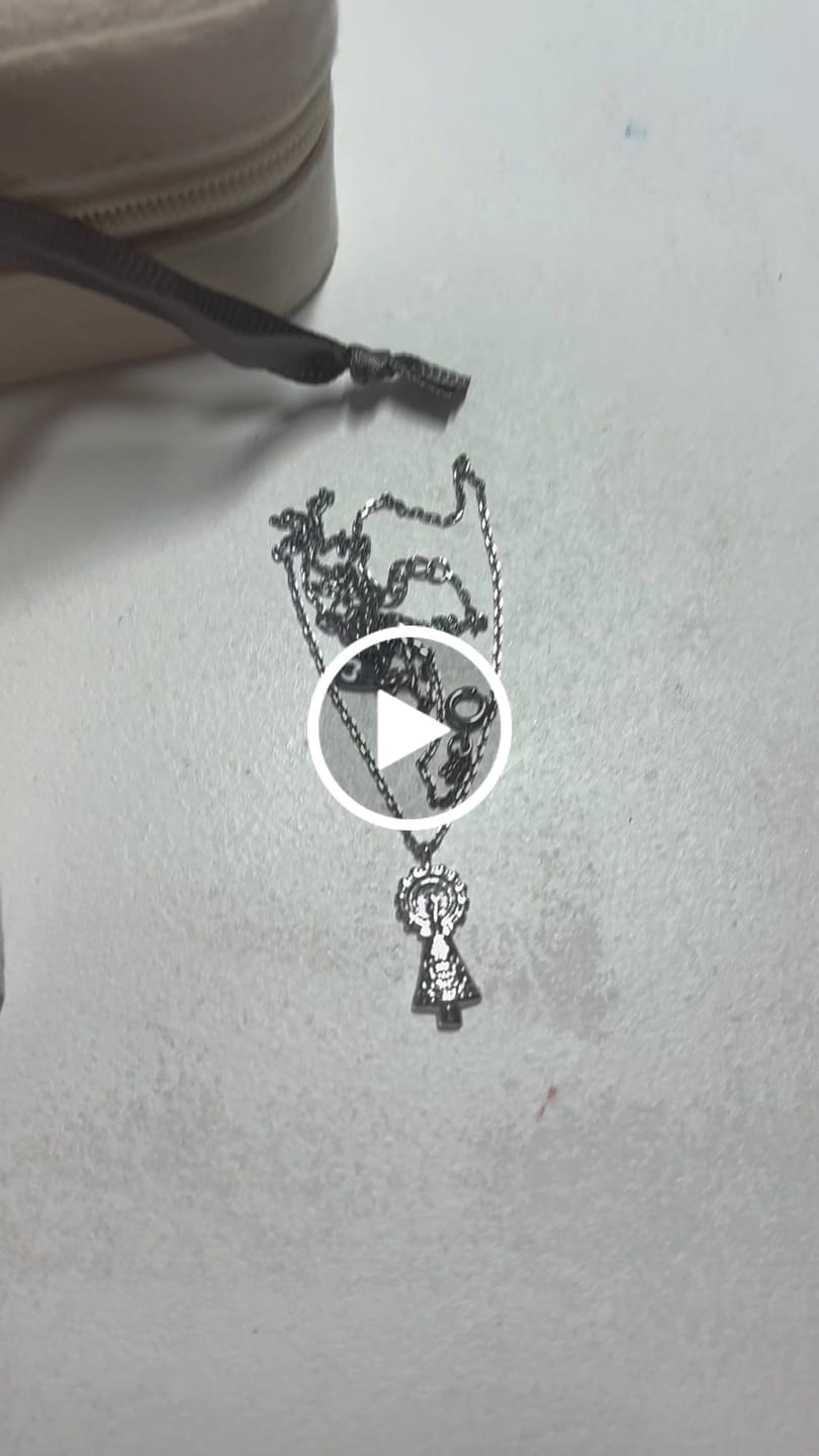 Customer video review of Collar Virgen del Pilar