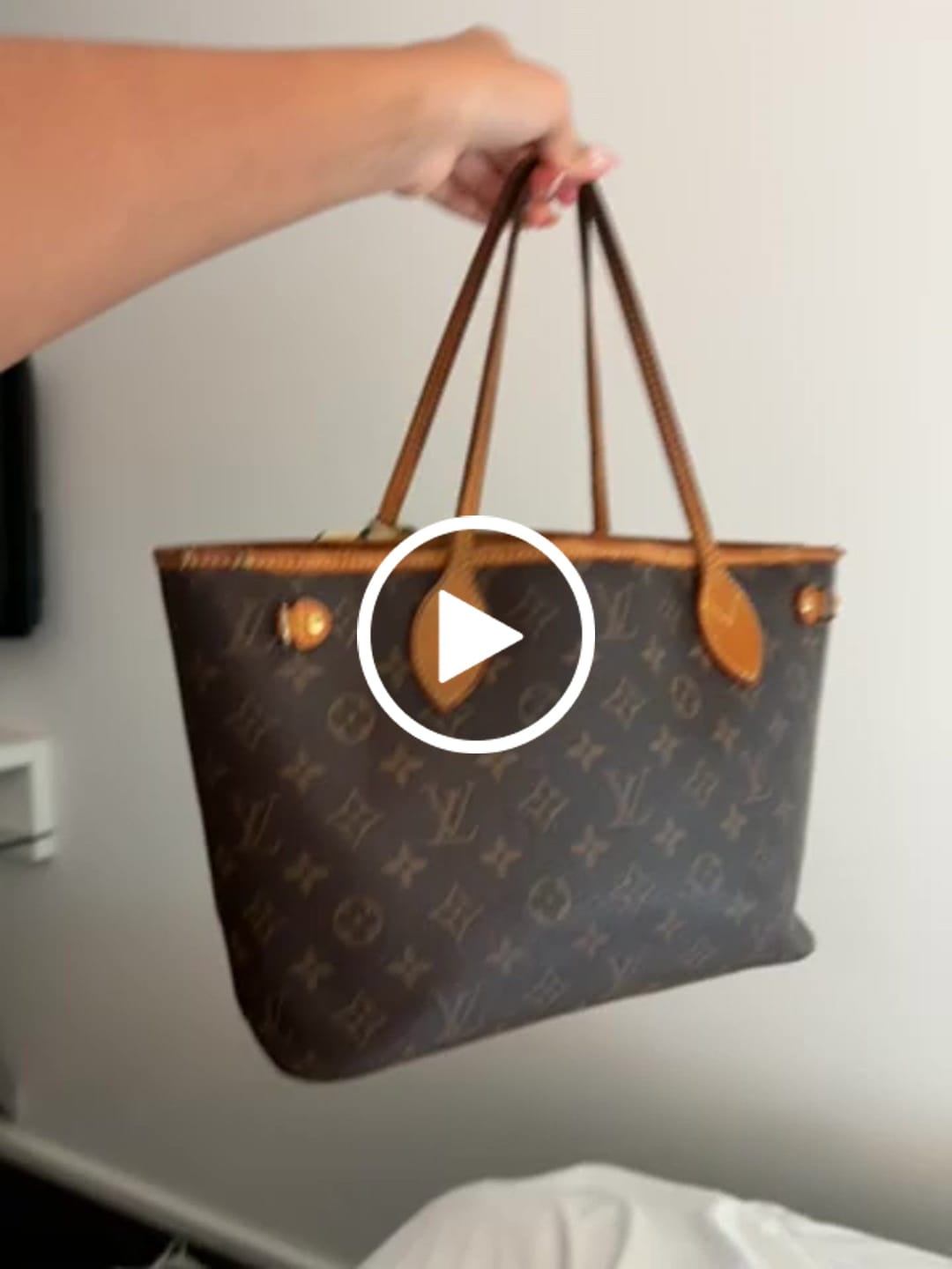 Customer video review of Neverfull PM