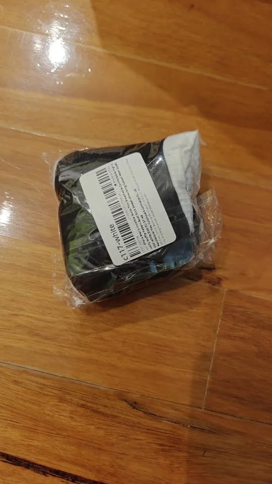 Customer photo review of 3-Pair Invisible Grip Socks Pack