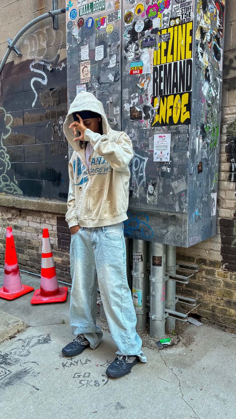 Customer photo review of Vintage Wear Zip Hoodie