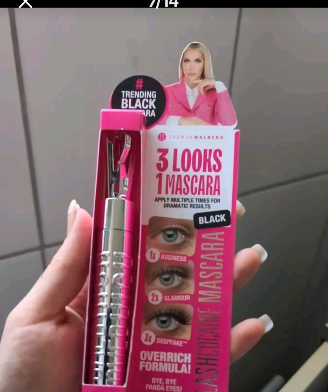 Customer photo review of LASHCOCA!NE MASCARA BLACK
