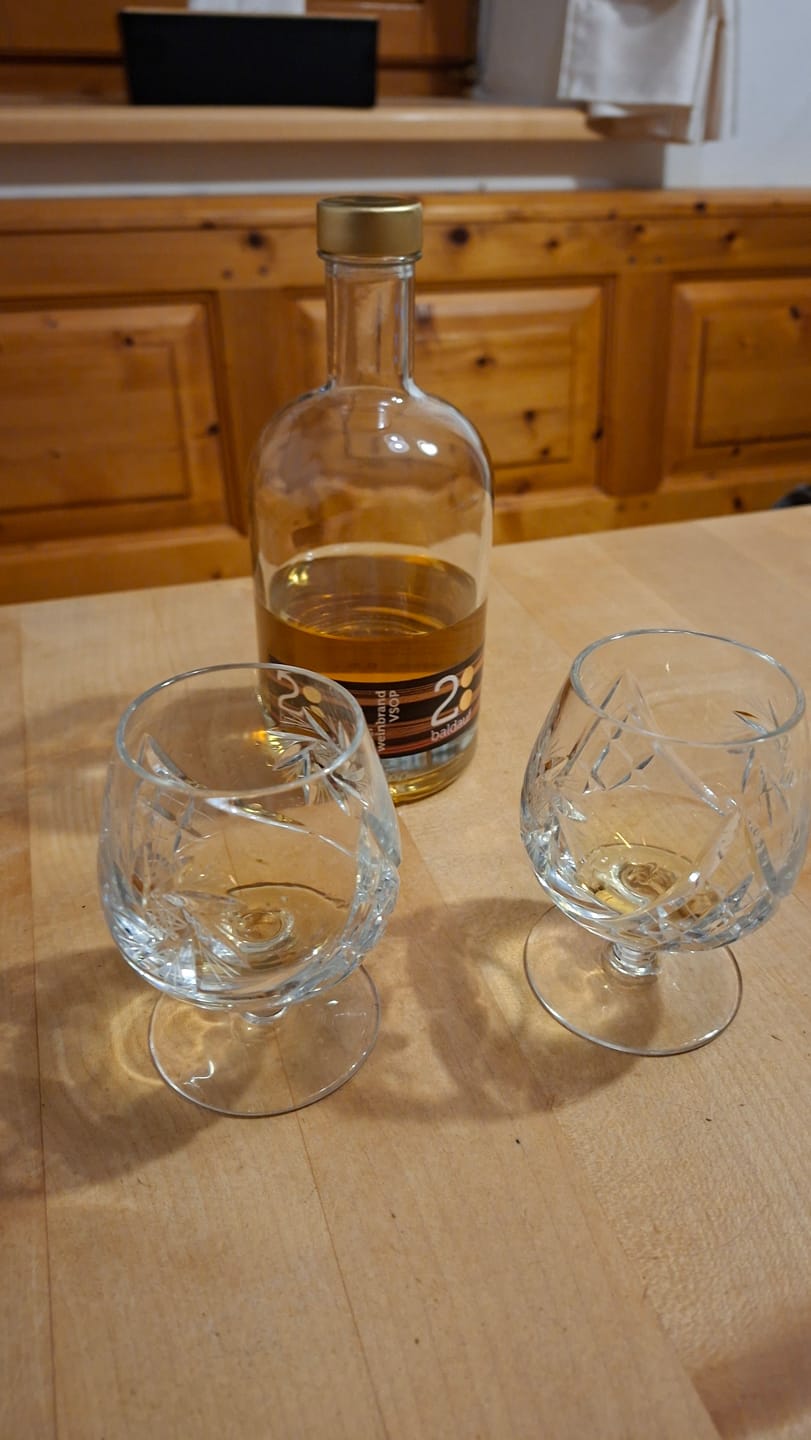 Customer photo review of "Alt Ramsthal" Alter Weinbrand VSOP
