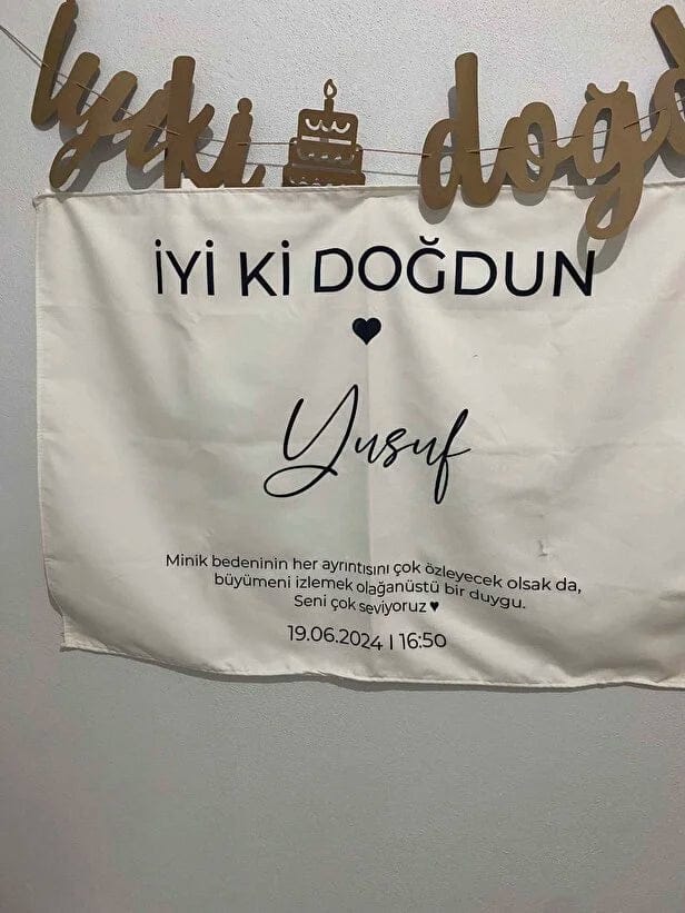 Customer photo review of Doğum Günü Duvar Örtüsü