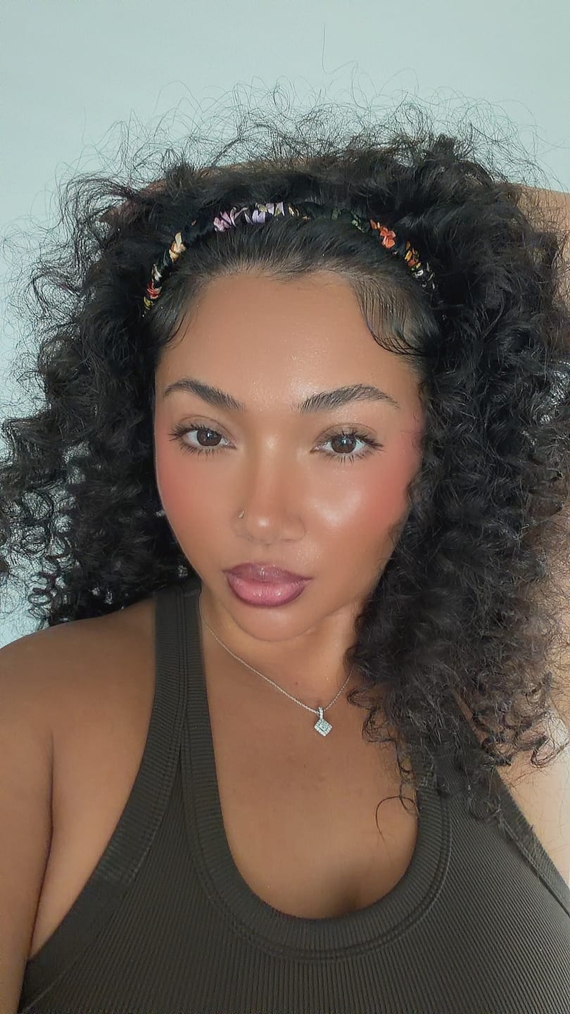 Customer photo review of Comfort Curve Silk Headband